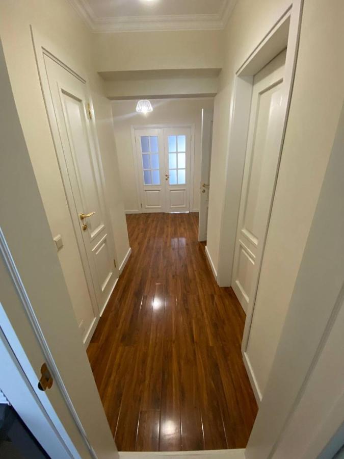 Appartement Avec 2 Chambres En Centre Ville 키시나우 외부 사진